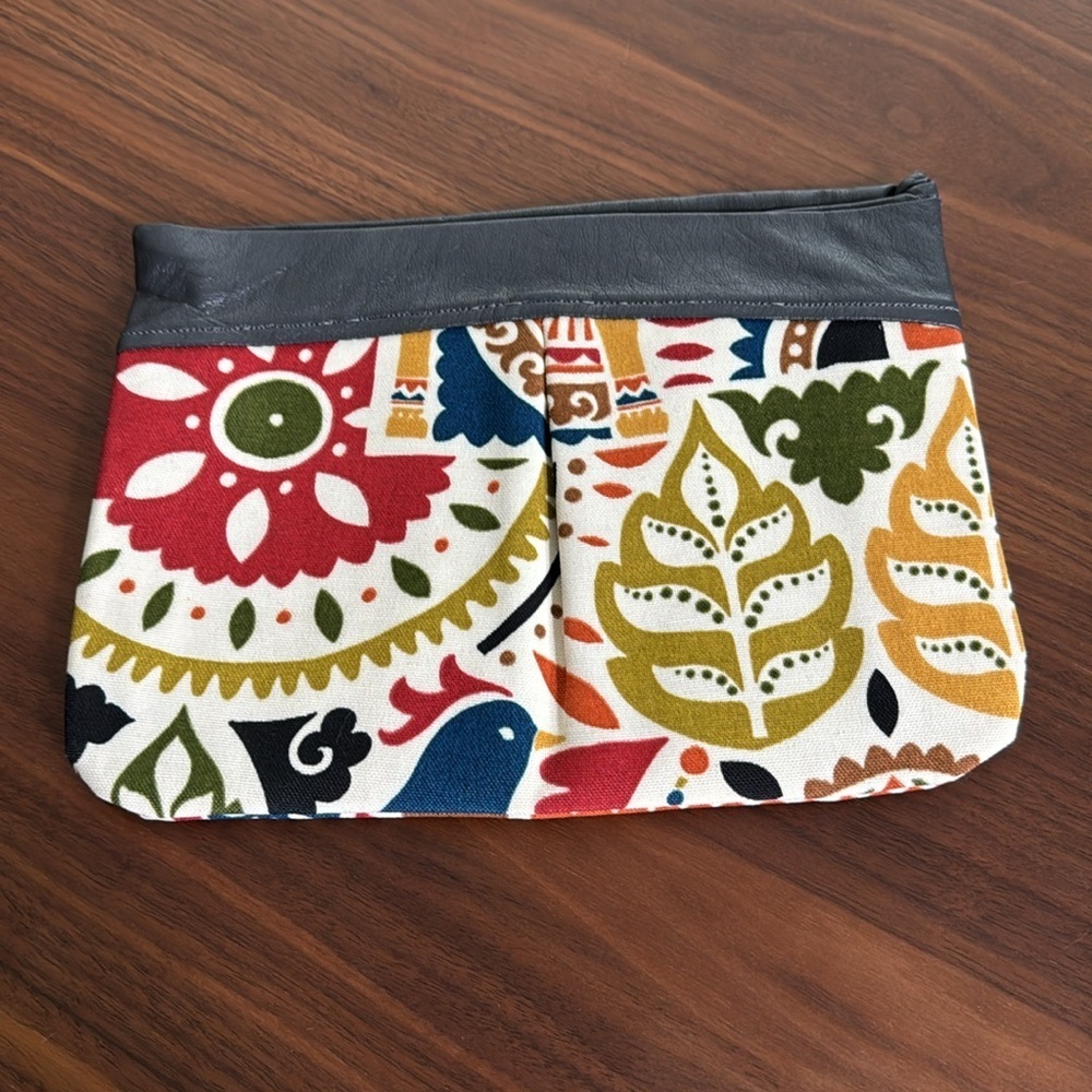 Colorful Patterned handmade Clutch - Picture 2 of 3